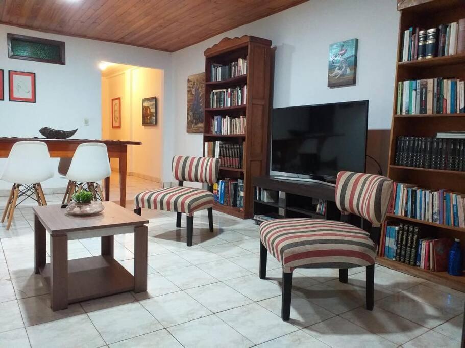 Iguazu House Apartment Puerto Iguazú Exterior foto